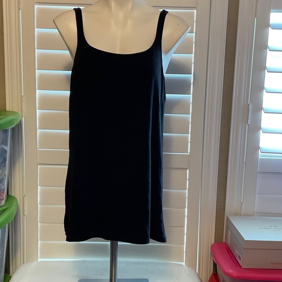Old Navy Black Tank Top - Picture 1 of 5